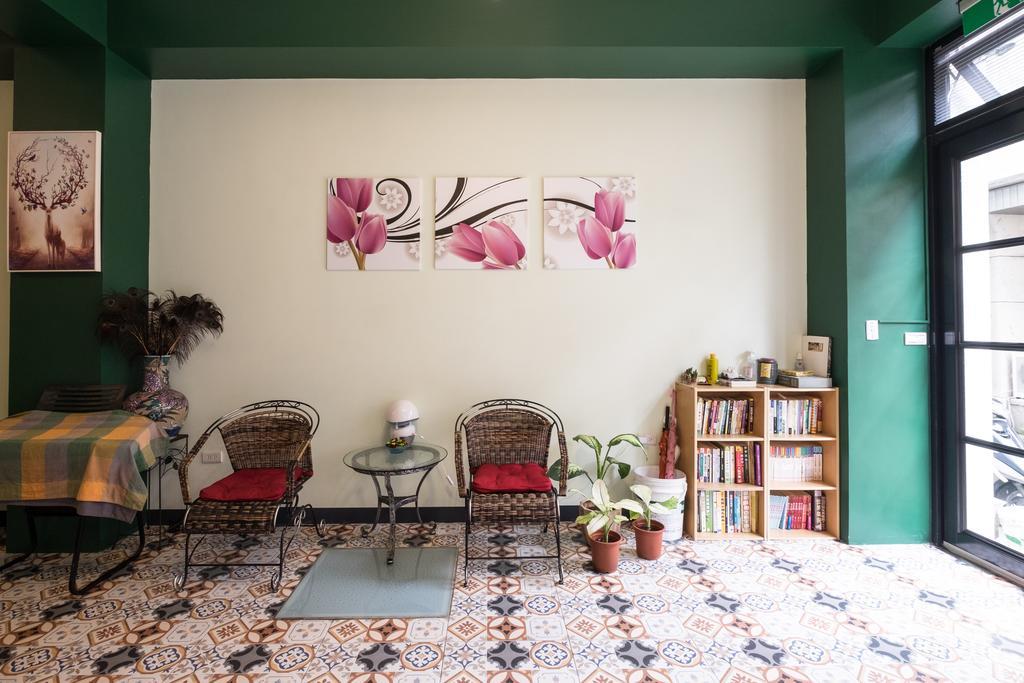 Zhizhu Homestay Tainan Exterior photo